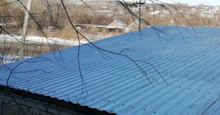Демонтаж поликарбоната с крыши в Донецке - услуги по доступной цене от 632 рублей