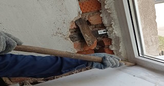 Демонтаж оконных откосов по выгодной цене от 526 руб. в Донецке - Сварной-Днк
